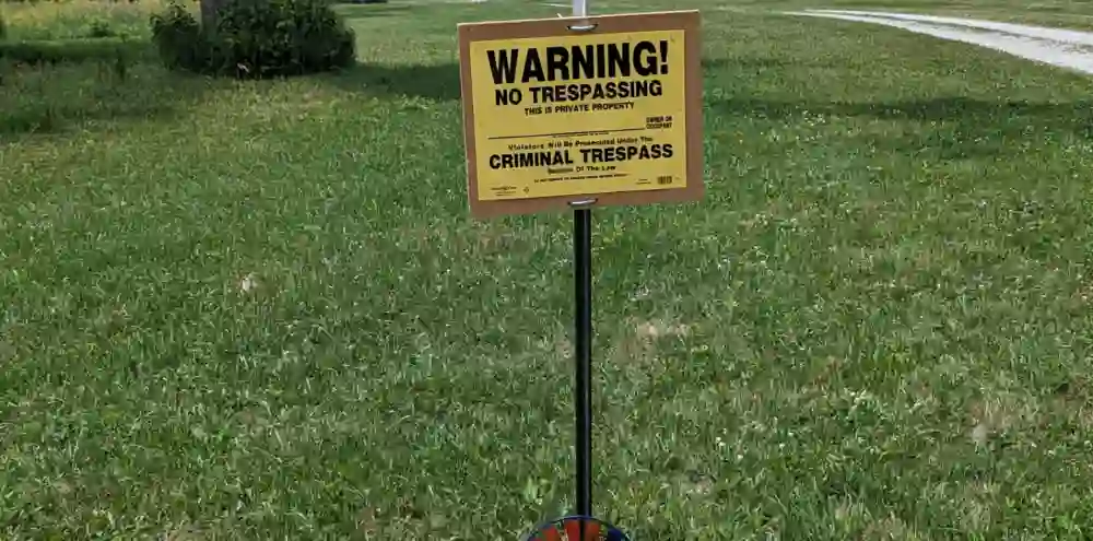 How to Keep Neighbors Out of My Yard